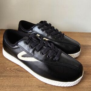NEVER WORN TRETORN NYLITE 2.0 LEATHER UPPER BLACK SNEAKERS SIZE 8 W